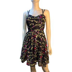 Dear Moon Floral Embroidered Fit & Flare Zipper Back Navy Mini Dress Size 3 EUC